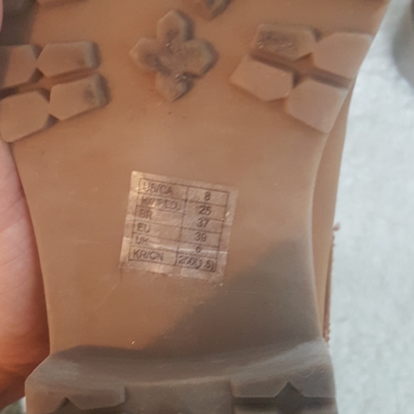 Forever 21 tan boot - Picture 9 of 9